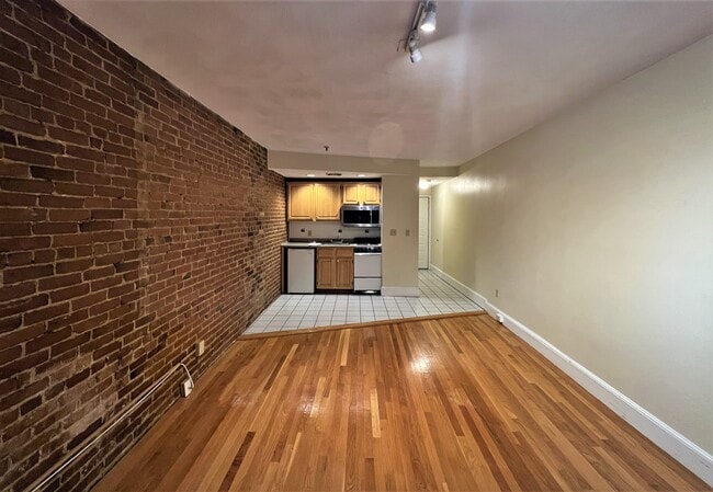 Photo - 12 Mt Auburn St Unit 6