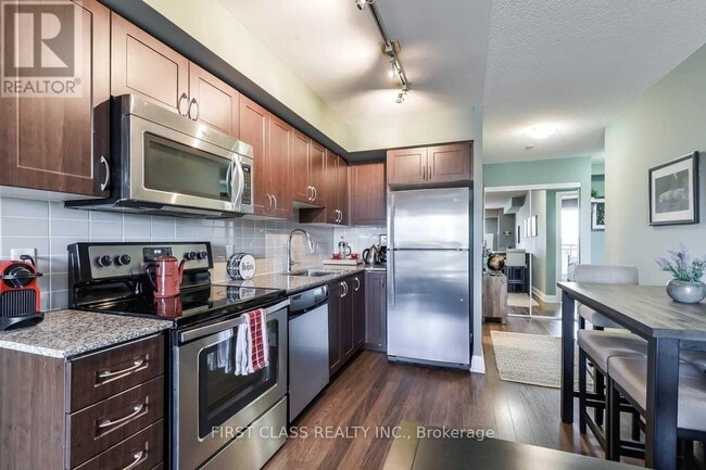 Photo - 370 Hwy 7 Unit 515