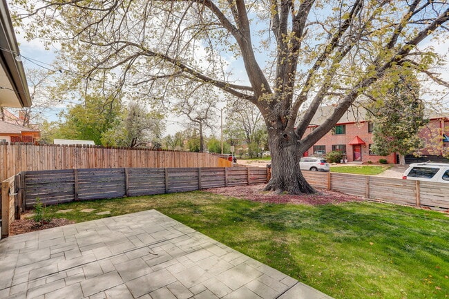 3342 N Harrison St