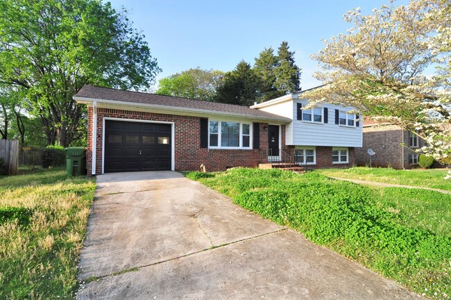 Building Photo - 2816 Broadview Dr NW