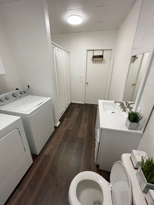 Photo - 143 Oak St Unit Apt#1