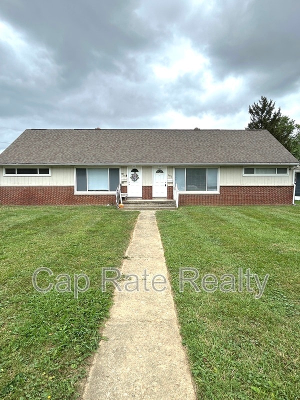 Building Photo - 2994 E Moreland Dr Rental