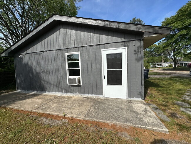 Building Photo - 133 Preston Rd Unit C