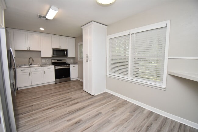 Photo - 509 David Ave