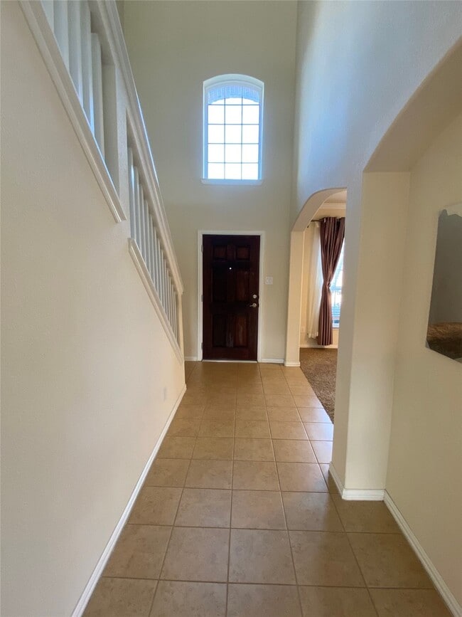 Building Photo - 24615 Forest Canopy Dr Rental