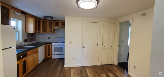 Building Photo - 25-27-27 Brier St Unit 2 Rental