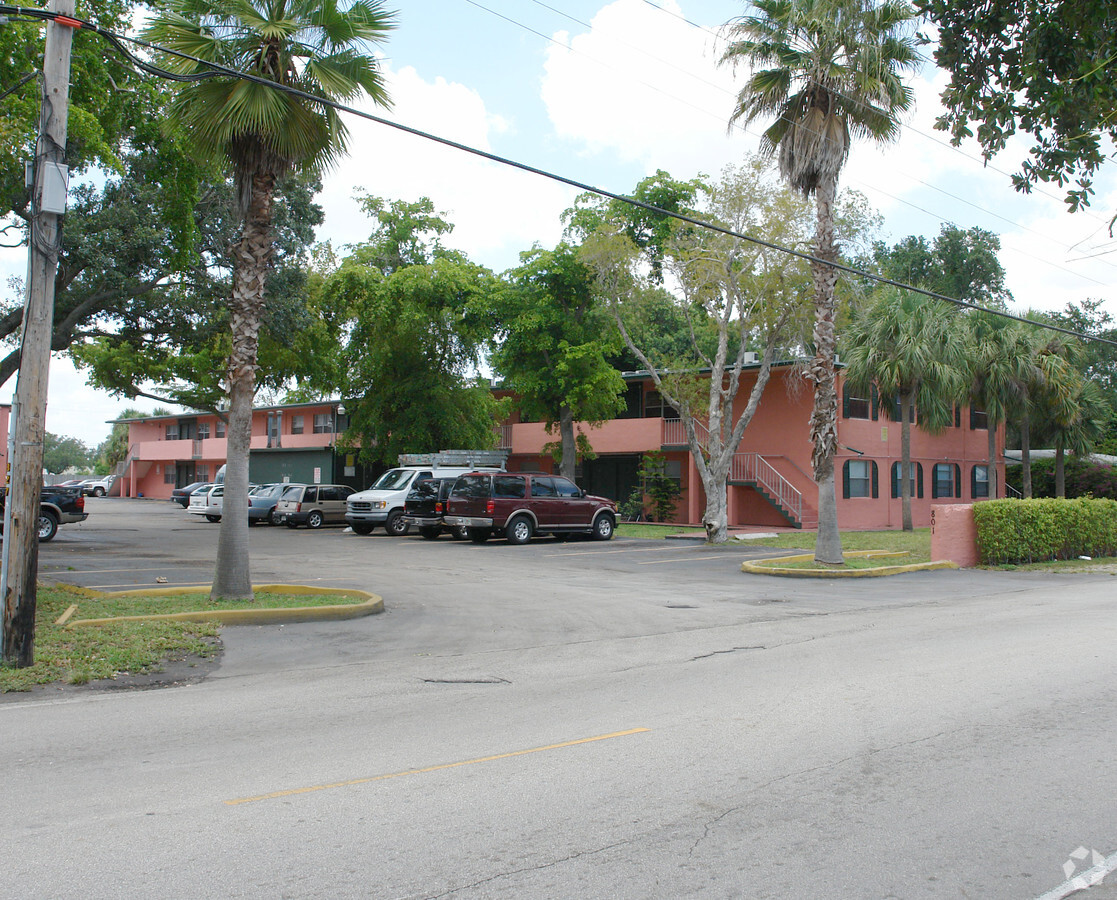 Pompano Gardens - Pompano Gardens Apartamentos