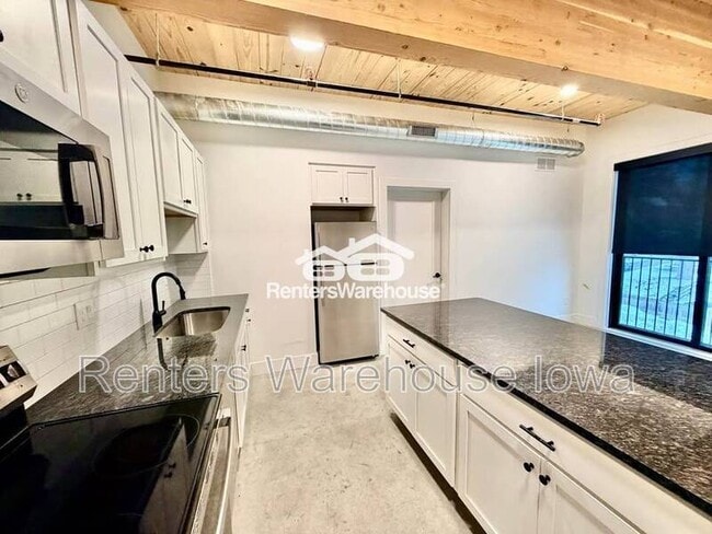 Photo - 2701 Ingersoll Ave Unit 202