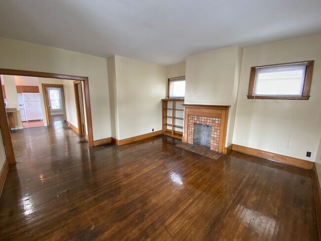 Photo - 66-68-68 E Woodruff Ave Unit 68