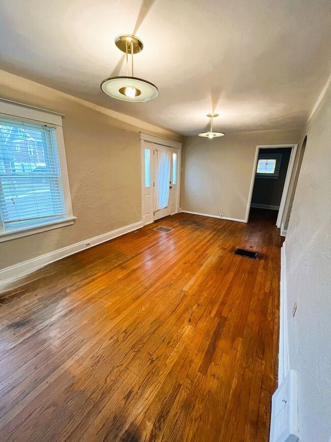 Photo - Darling 2 bedroom Bungalow