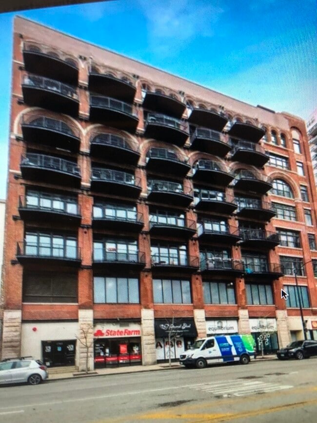 Building Photo - 1503 S State St Unit 611