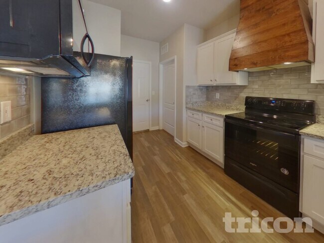 Photo - 7319 Amberly Hills Rd