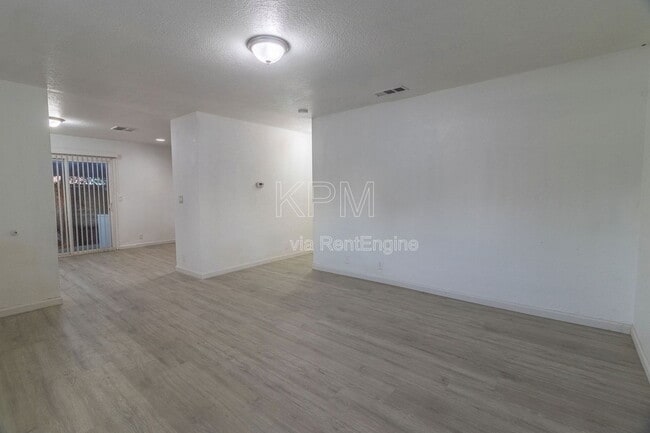 Photo - 2214 Cherokee Rd