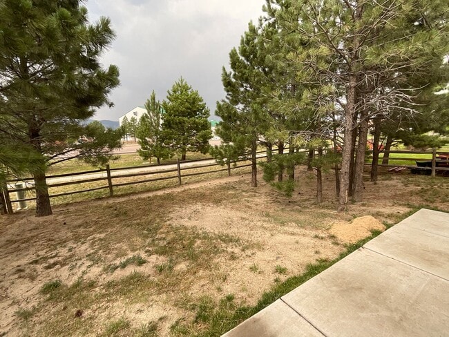 Photo - 4 Bedroom Home Available Near Woodmoor Dr ...