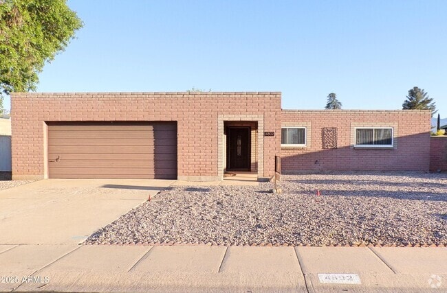 Building Photo - 4802 Paseo Las Palmas Rental