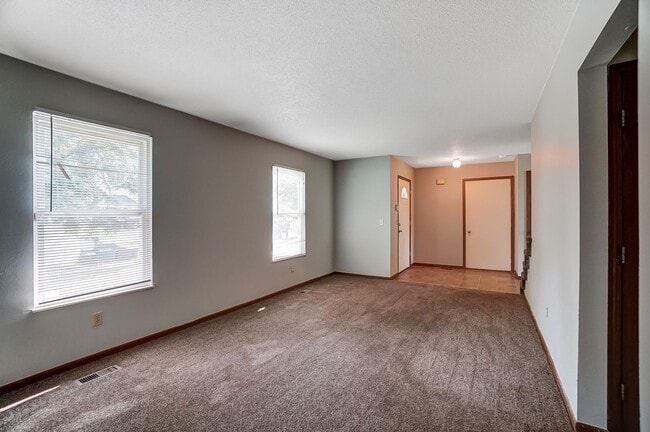 Photo - 3540 Willow Run Dr