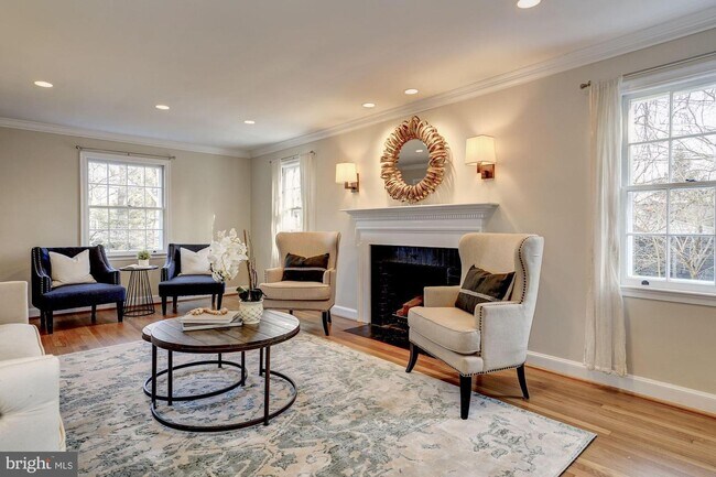 Photo - 1628 N Harrison St