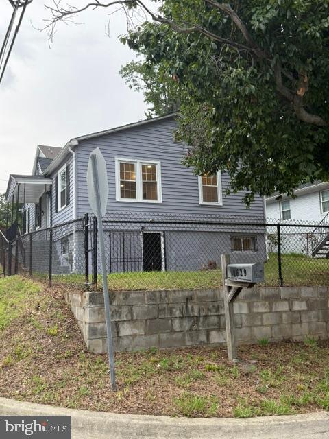 Photo - 1629 Quarter Ave