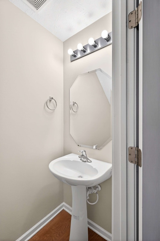 Photo - 1036 Harold Lee Dr