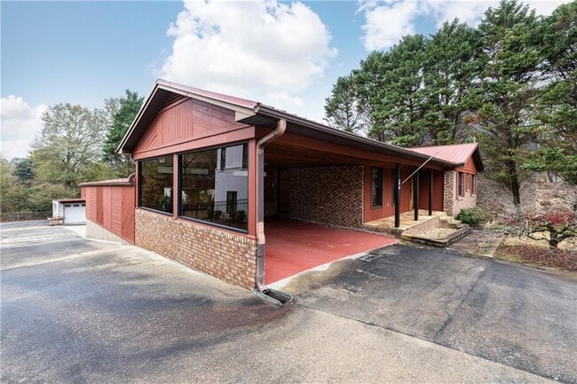 Photo - 216 Thomas Cir