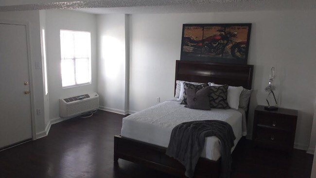 Photo - Fountainbleau