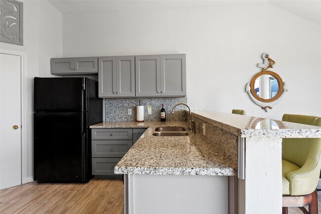 Photo - 17627 Termini-San Luis Pass Rd