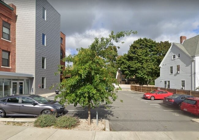 Building Photo - 10 Merrymount Rd Unit 405