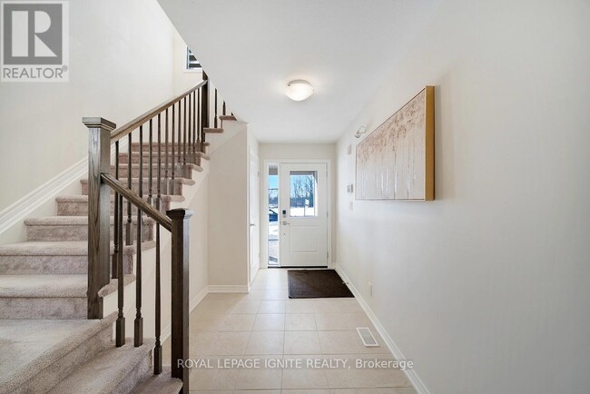 Photo - 328 Julia Dr