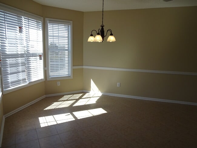 Photo - 304 High Point Pl