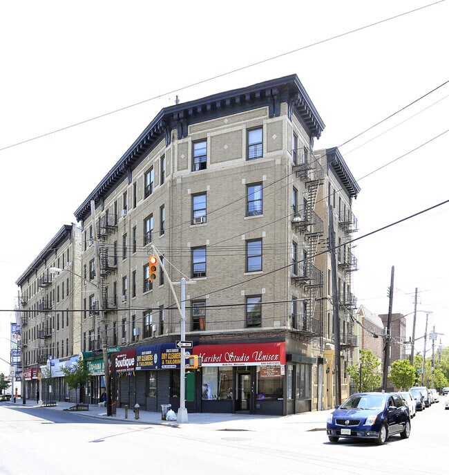25602570 E Tremont Ave Apartments For Rent in Bronx, NY