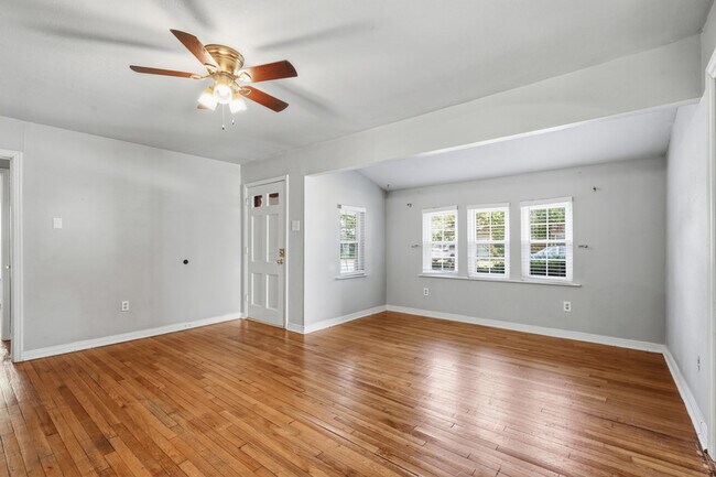 Photo - 3412 Brady Ave