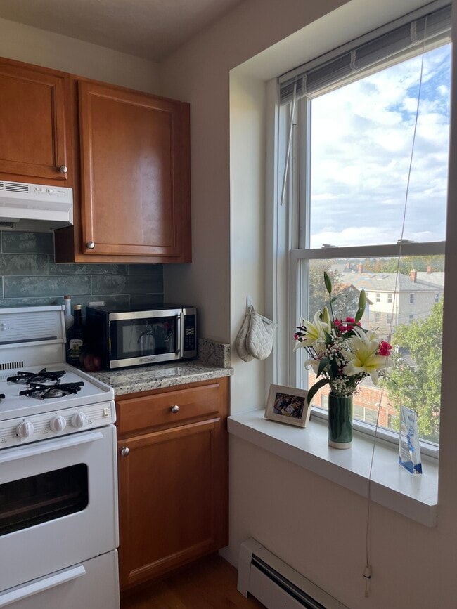 Photo - 1126 Cambridge St Unidad #4F Rental