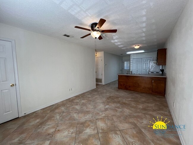 Photo - Great 2 Bedroom Unit in Crestview!