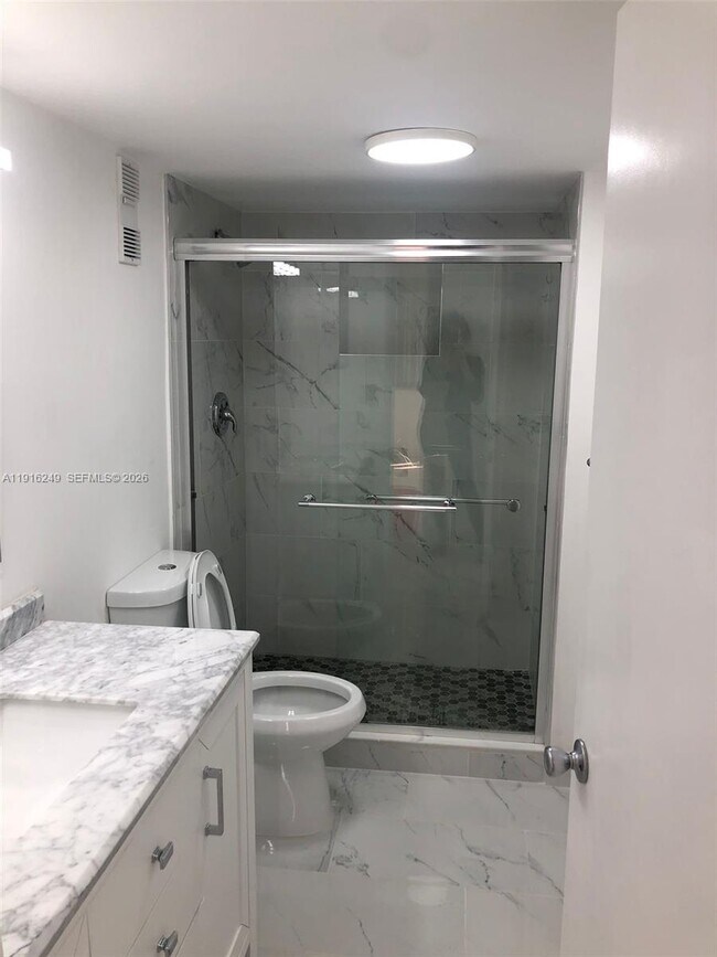Photo - 1200 NE Miami Gardens Dr Unit 820W