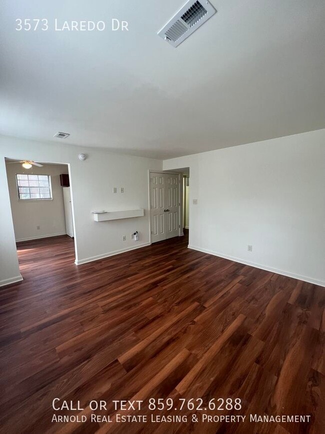 3573 Laredo Dr