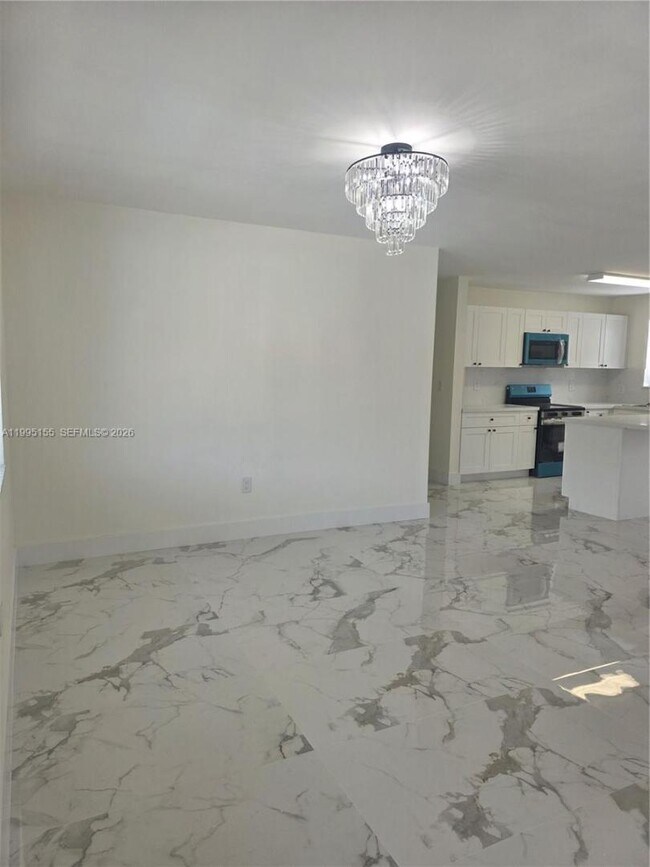 Photo - 443 NW 23rd Pl