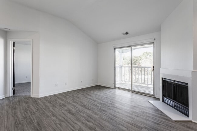 Sundance Apartments