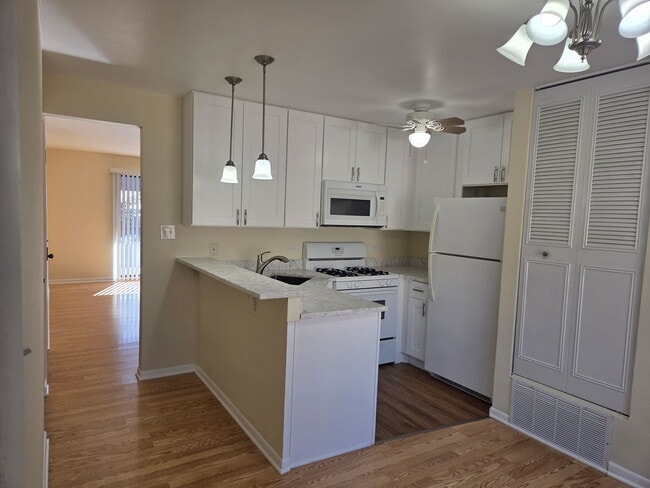 Photo - 626 S Cass Ave