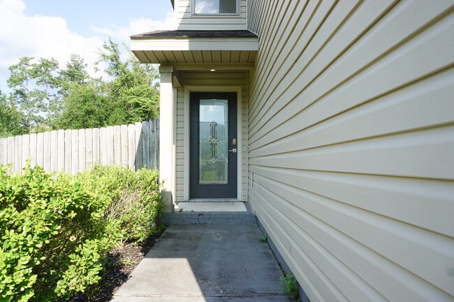 Photo - 127 Bronze Cir