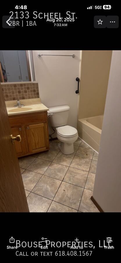 Photo - 2133 Scheel St