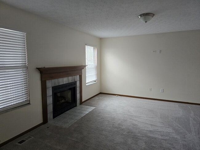 905 Glyn Morgan Ct