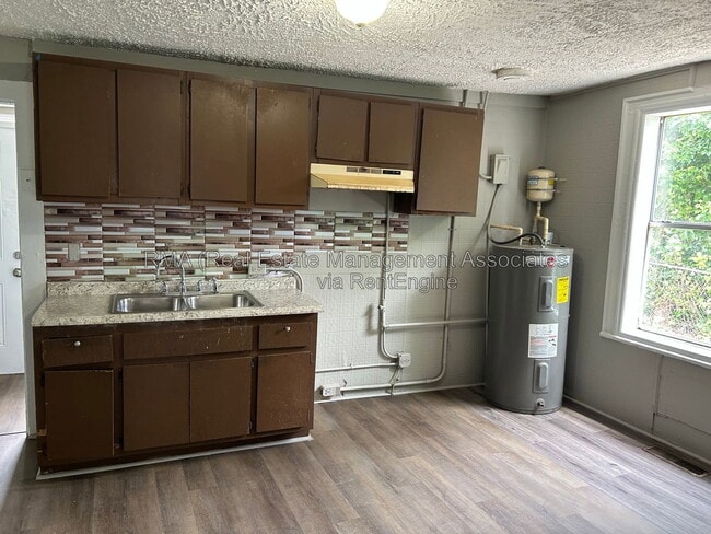 Photo - 507 W Cherry St