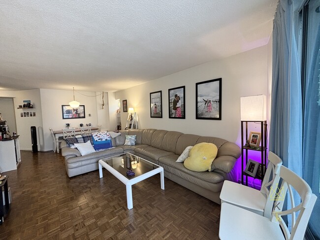 Photo - 19 Winchester St Unit 102 NO PARKING