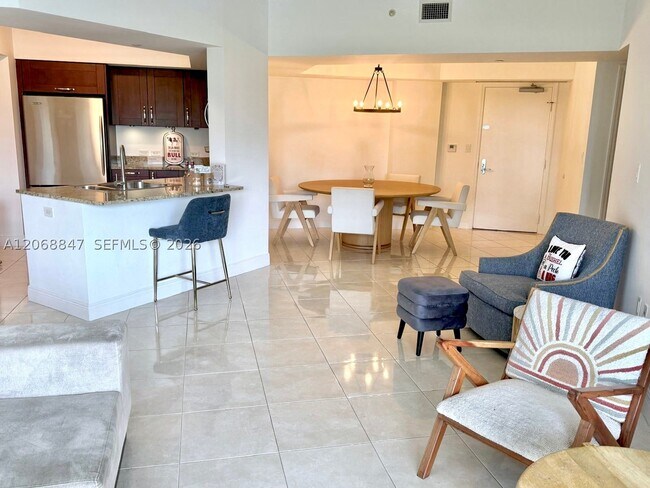Photo - 20000 E Country Club Dr Unit 612