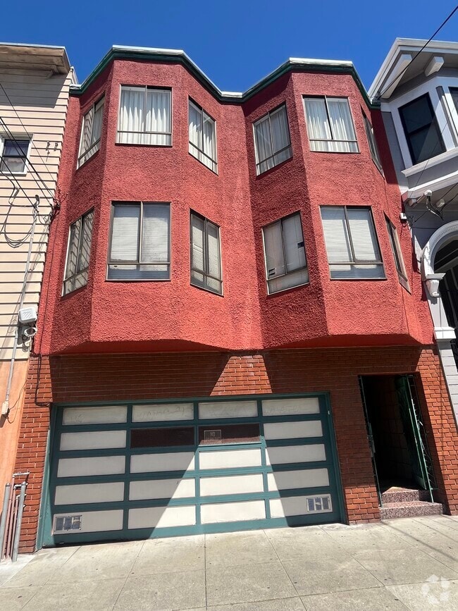 Building Photo - 376 3rd Ave Unit Apartment - 3 bed