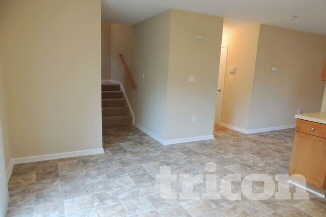5110 Grays Ridge Dr