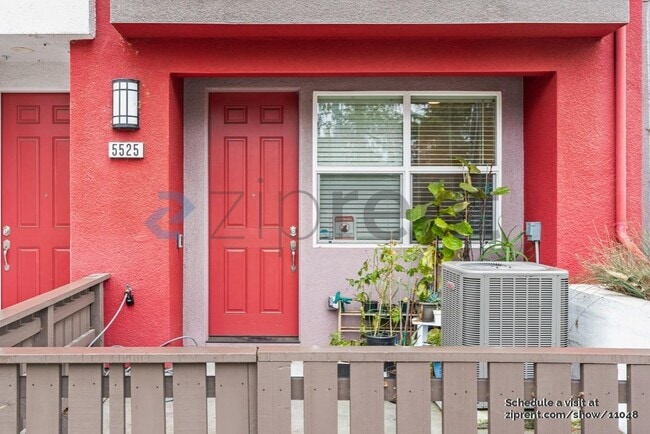 Photo - 5525 Great Oaks Pky