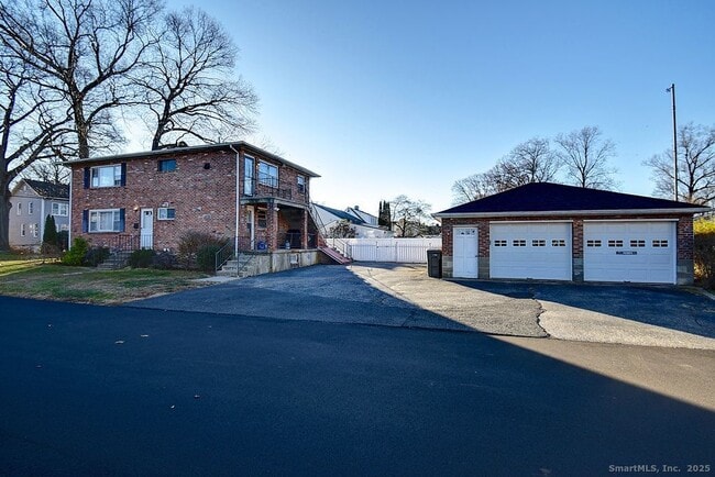 Photo - 139 Phyllis Dr