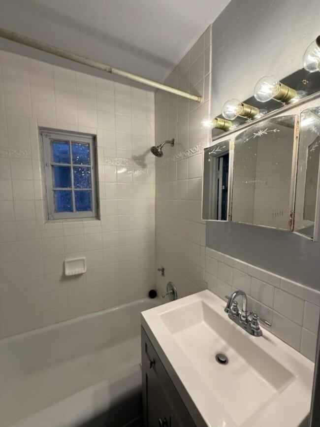 Photo - 1060 N Downing St Unit 1