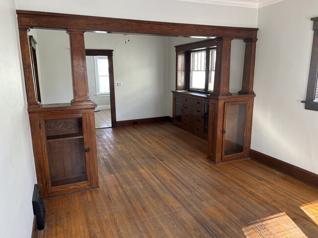 Photo - 2003 W Alice Ave